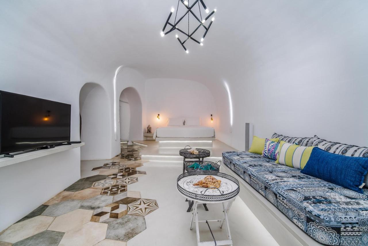 Solstice Luxury Suites Oia  Exterior photo