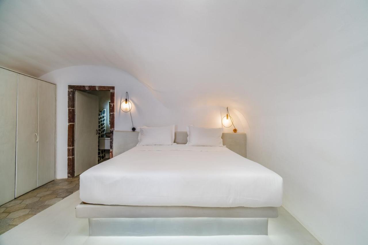 Solstice Luxury Suites Oia  Exterior photo