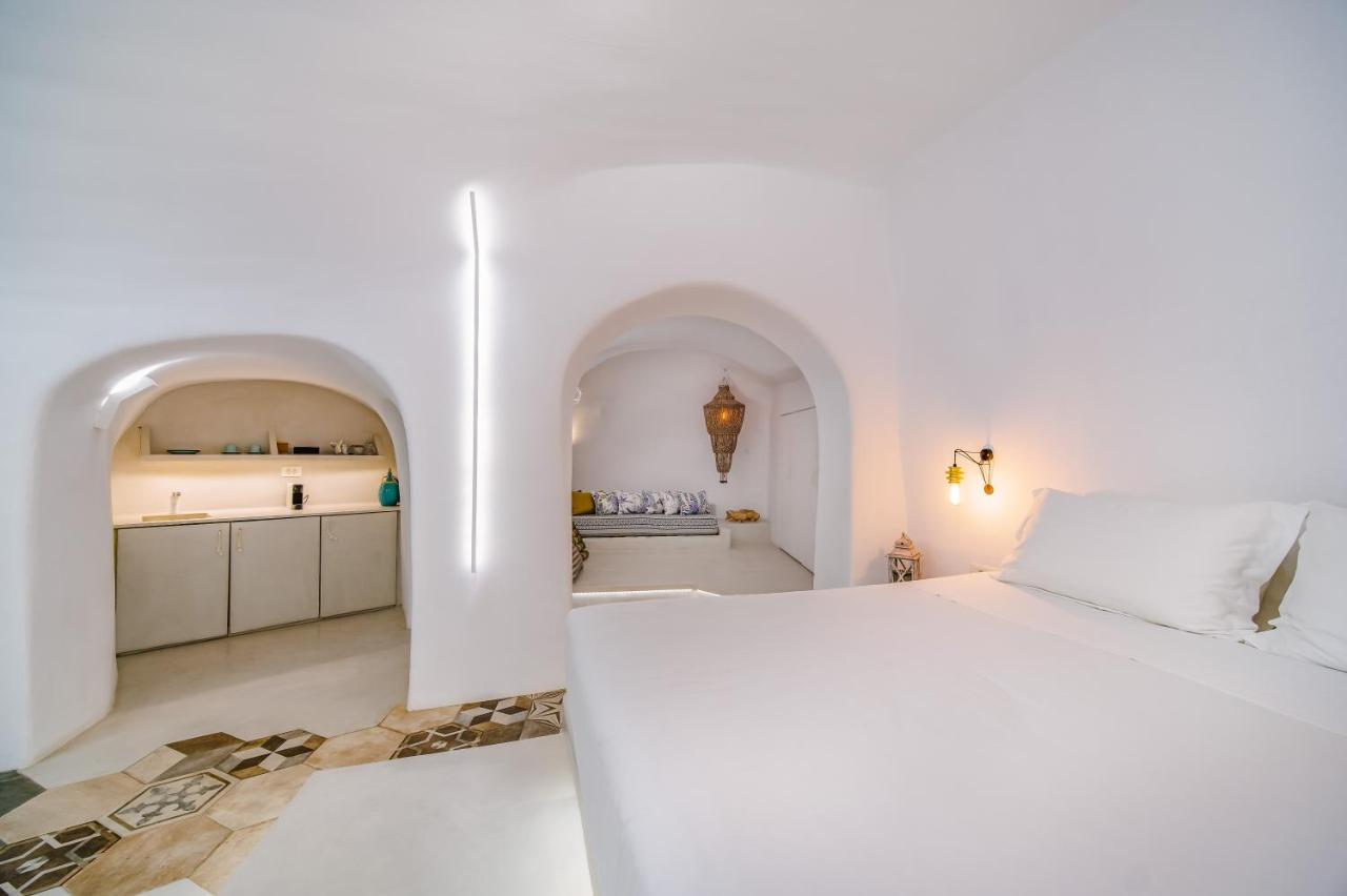Solstice Luxury Suites Oia  Exterior photo